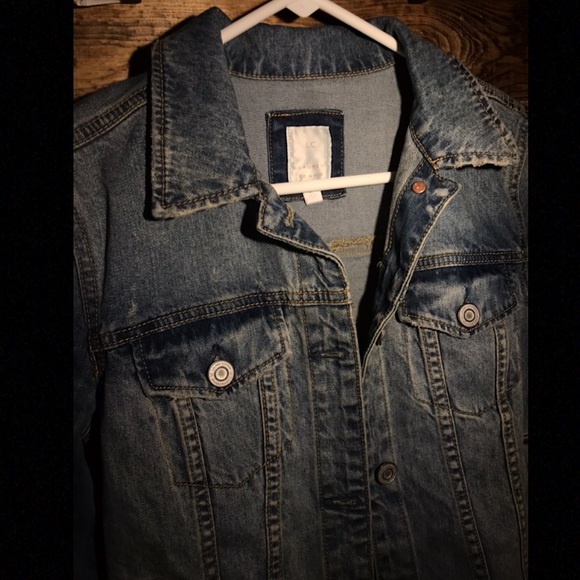Jean Jacket - Picture 1 of 2
